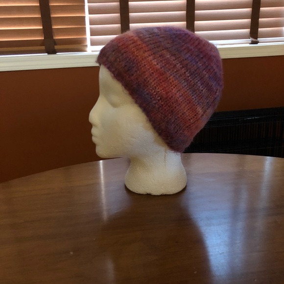 Wool fleece lined toque. - Picture 2 of 6